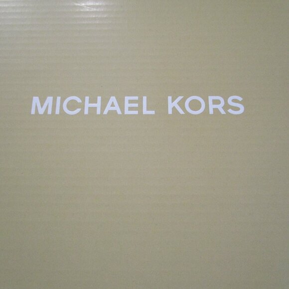 Michael Kors Leather London Thong Ladies size 7.5 NWT - Picture 14 of 16